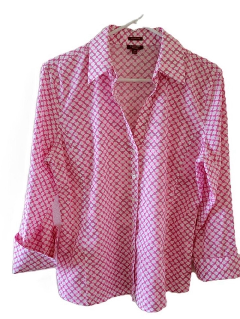 Talbots Top Non Wrinkle V-neck 3/4 Sleeve Pink Houndstooth Pattern SIZE 12